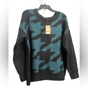 *new* EVRI Black and Teal Houndstooth Sweater